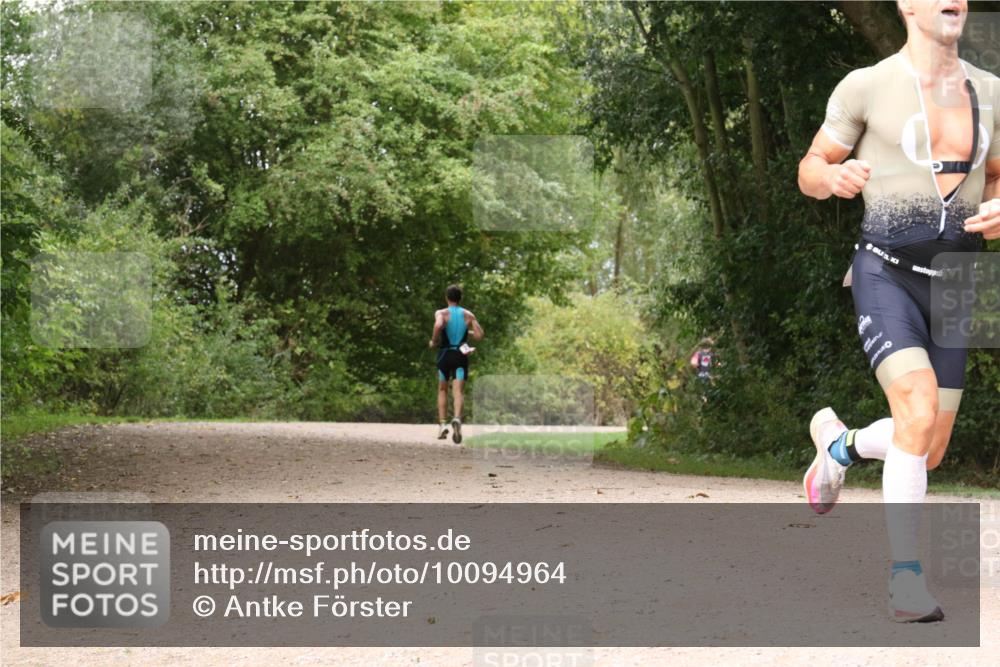 30.08.2026 - Elbe Triathlon Hamburg Antke Förster http://msf.ph/oto/10094964 30.08.2026 09:54:16 Laufen  meine-sportfotos.de