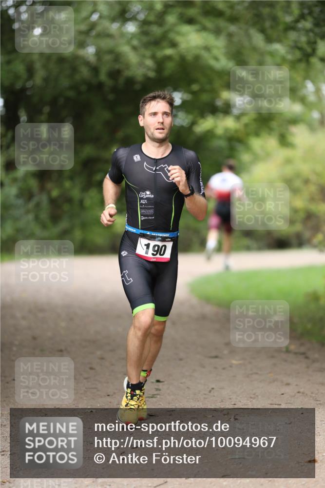30.08.2026 - Elbe Triathlon Hamburg Antke Förster http://msf.ph/oto/10094967 30.08.2026 09:39:02 Laufen 190 meine-sportfotos.de