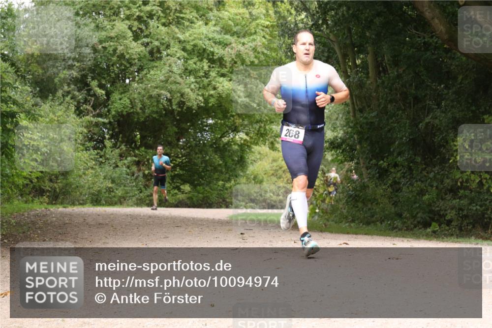 30.08.2026 - Elbe Triathlon Hamburg Antke Förster http://msf.ph/oto/10094974 30.08.2026 09:54:36 Laufen 268 meine-sportfotos.de
