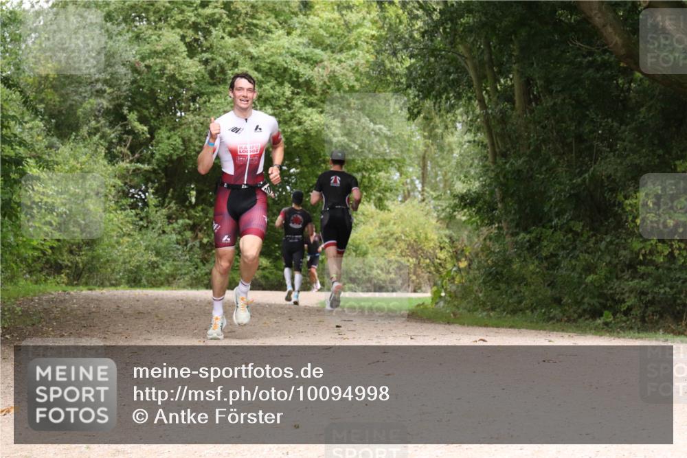 30.08.2026 - Elbe Triathlon Hamburg Antke Förster http://msf.ph/oto/10094998 30.08.2026 09:54:57 Laufen  meine-sportfotos.de