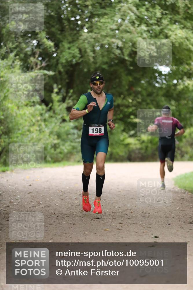 30.08.2026 - Elbe Triathlon Hamburg Antke Förster http://msf.ph/oto/10095001 30.08.2026 09:42:21 Laufen 198 meine-sportfotos.de
