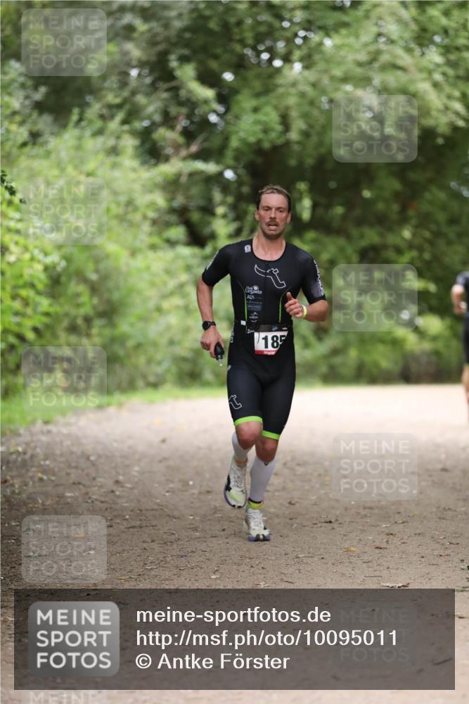 30.08.2026 - Elbe Triathlon Hamburg Antke Förster http://msf.ph/oto/10095011 30.08.2026 09:42:50 Laufen 185 meine-sportfotos.de