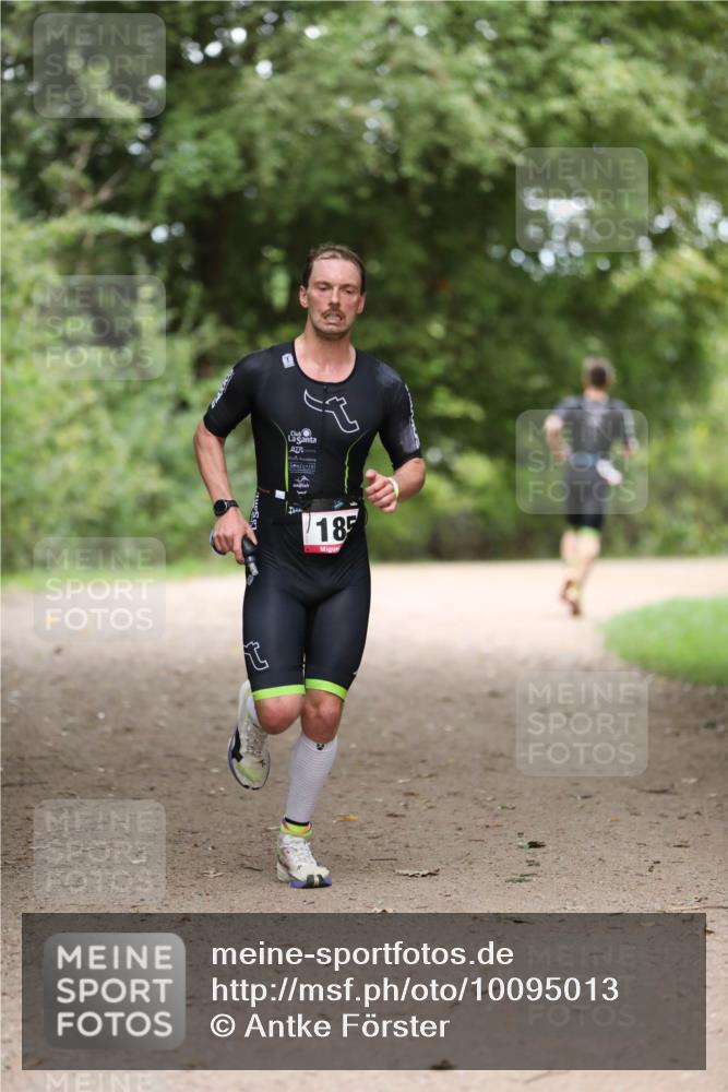 30.08.2026 - Elbe Triathlon Hamburg Antke Förster http://msf.ph/oto/10095013 30.08.2026 09:42:50 Laufen 18 meine-sportfotos.de
