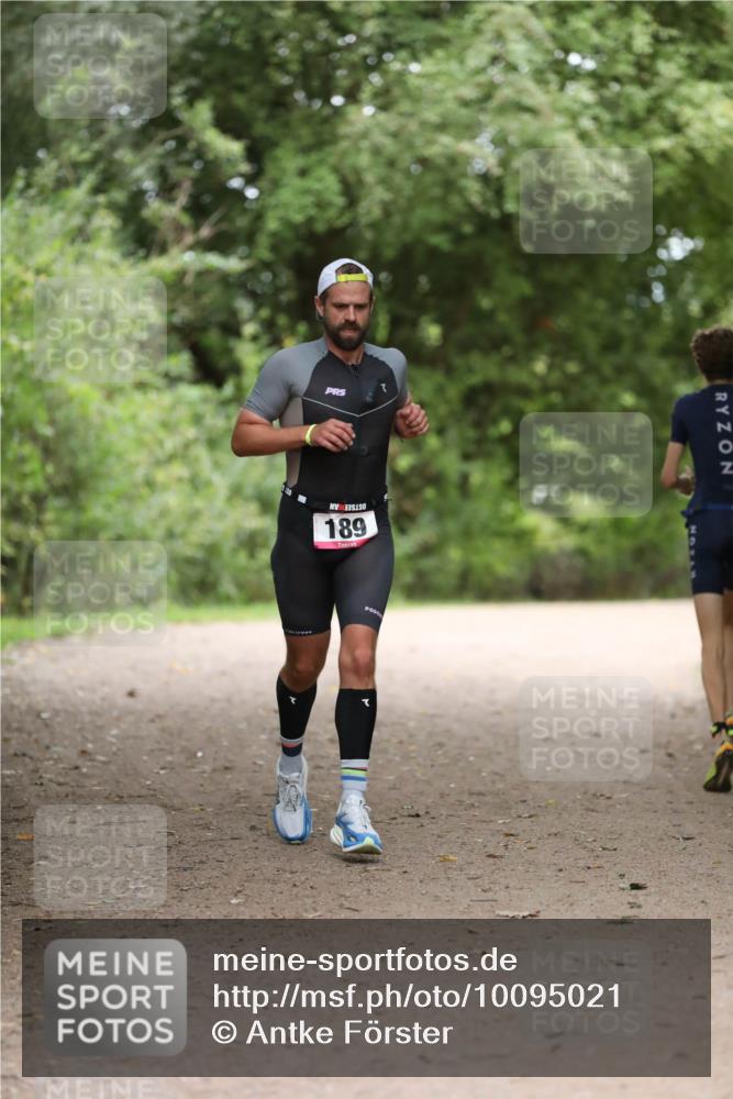 30.08.2026 - Elbe Triathlon Hamburg Antke Förster http://msf.ph/oto/10095021 30.08.2026 09:43:20 Laufen 189 meine-sportfotos.de