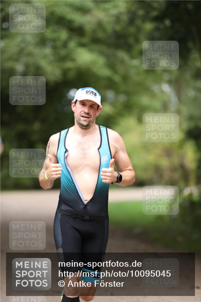 30.08.2026 - Elbe Triathlon Hamburg Antke Förster http://msf.ph/oto/10095045 30.08.2026 09:44:04 Laufen  meine-sportfotos.de