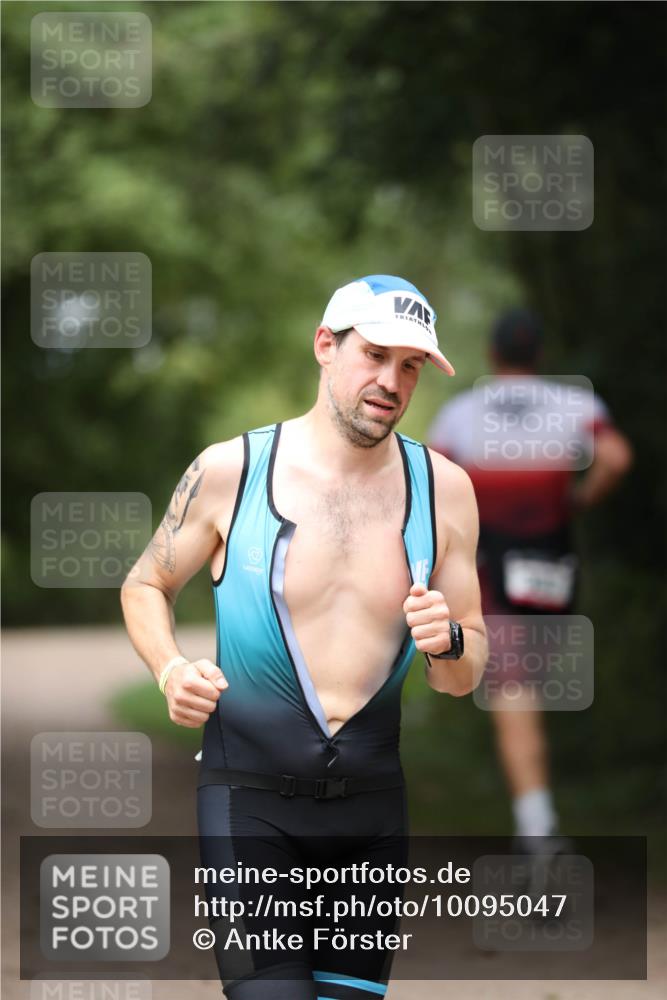 30.08.2026 - Elbe Triathlon Hamburg Antke Förster http://msf.ph/oto/10095047 30.08.2026 09:44:04 Laufen  meine-sportfotos.de