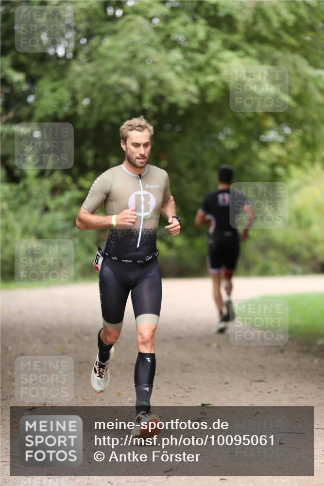 30.08.2026 - Elbe Triathlon Hamburg Antke Förster http://msf.ph/oto/10095061 30.08.2026 09:44:30 Laufen  meine-sportfotos.de