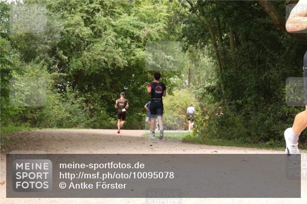 30.08.2026 - Elbe Triathlon Hamburg Antke Förster http://msf.ph/oto/10095078 30.08.2026 09:56:39 Laufen  meine-sportfotos.de