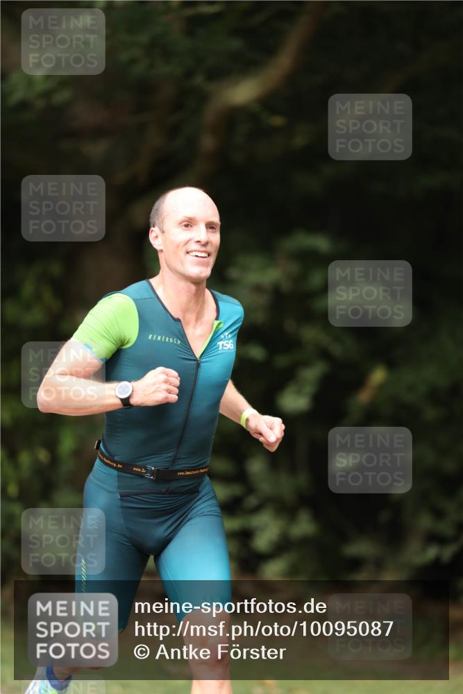 30.08.2026 - Elbe Triathlon Hamburg Antke Förster http://msf.ph/oto/10095087 30.08.2026 09:45:46 Laufen  meine-sportfotos.de