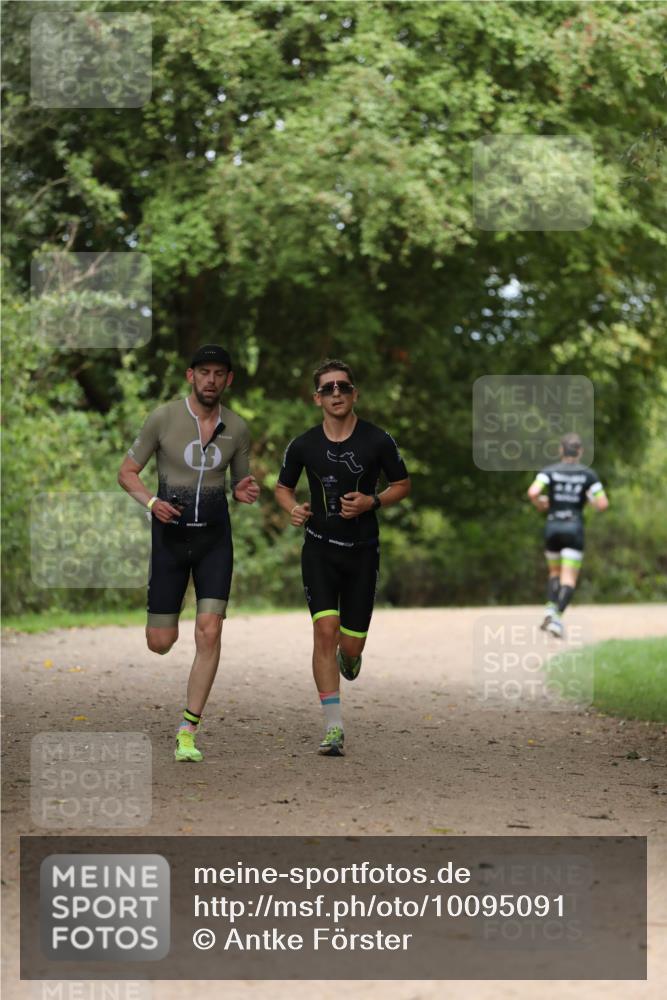 30.08.2026 - Elbe Triathlon Hamburg Antke Förster http://msf.ph/oto/10095091 30.08.2026 09:46:41 Laufen  meine-sportfotos.de
