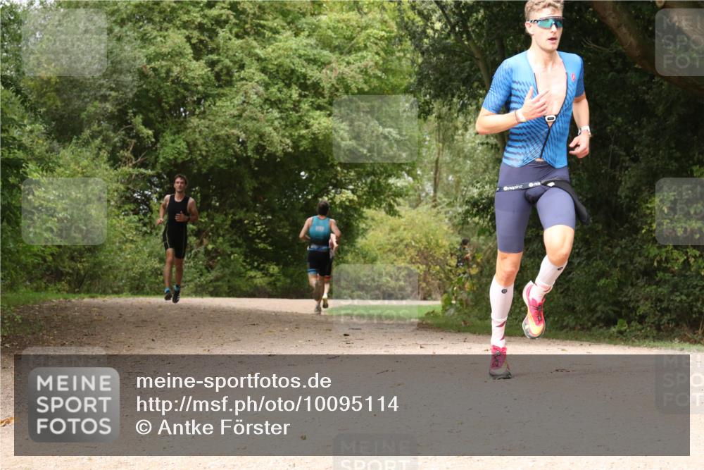 30.08.2026 - Elbe Triathlon Hamburg Antke Förster http://msf.ph/oto/10095114 30.08.2026 09:57:21 Laufen  meine-sportfotos.de