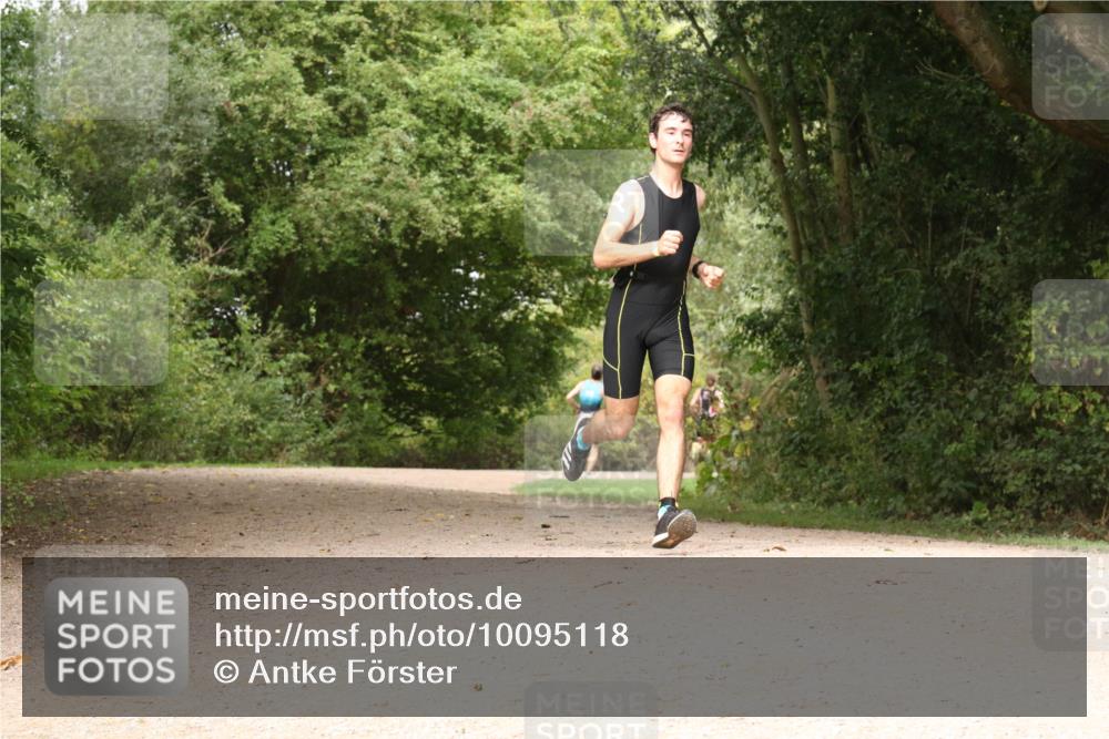 30.08.2026 - Elbe Triathlon Hamburg Antke Förster http://msf.ph/oto/10095118 30.08.2026 09:57:26 Laufen  meine-sportfotos.de