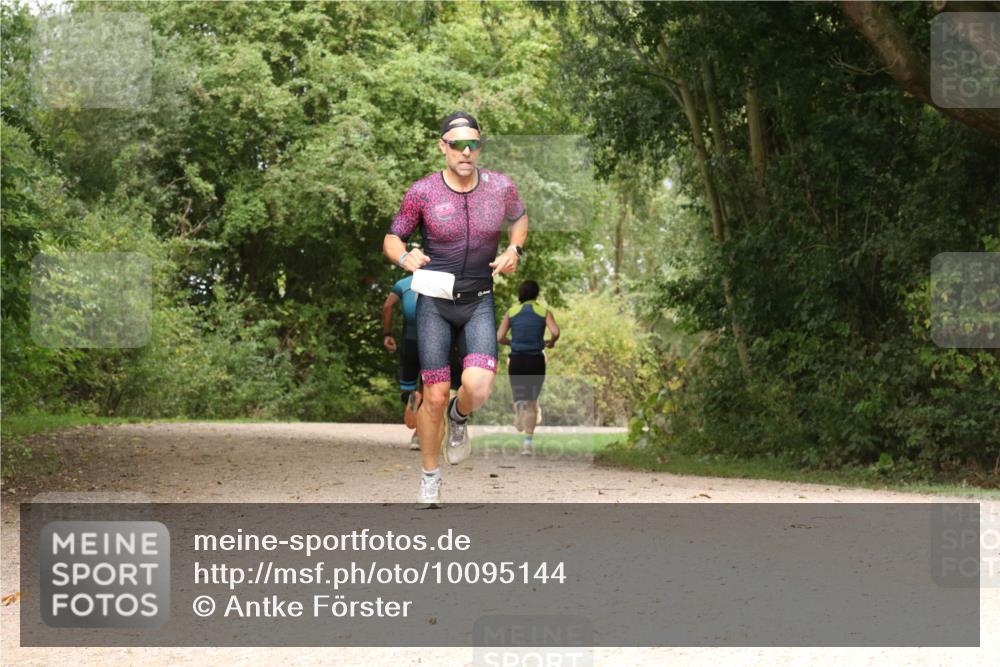 30.08.2026 - Elbe Triathlon Hamburg Antke Förster http://msf.ph/oto/10095144 30.08.2026 09:58:22 Laufen  meine-sportfotos.de