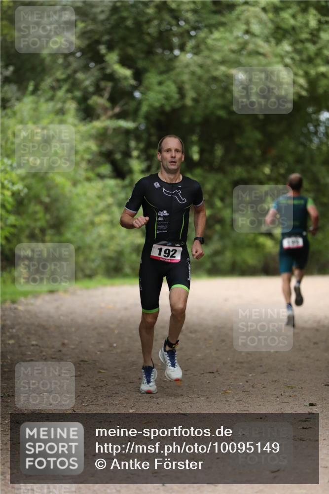 30.08.2026 - Elbe Triathlon Hamburg Antke Förster http://msf.ph/oto/10095149 30.08.2026 09:49:35 Laufen 192 meine-sportfotos.de