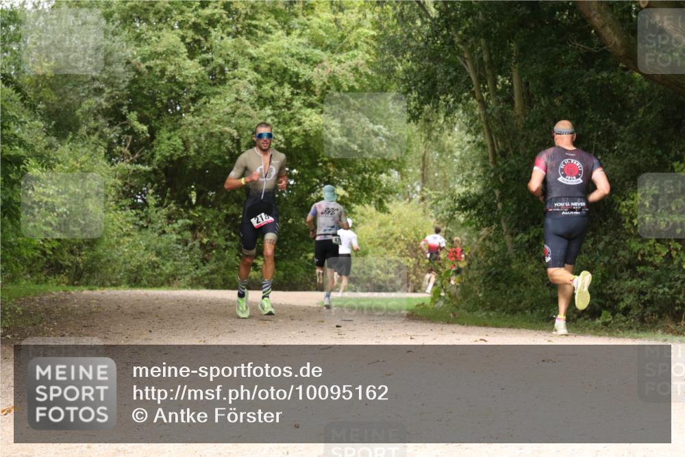 30.08.2026 - Elbe Triathlon Hamburg Antke Förster http://msf.ph/oto/10095162 30.08.2026 09:59:01 Laufen 218, 3, 910 meine-sportfotos.de