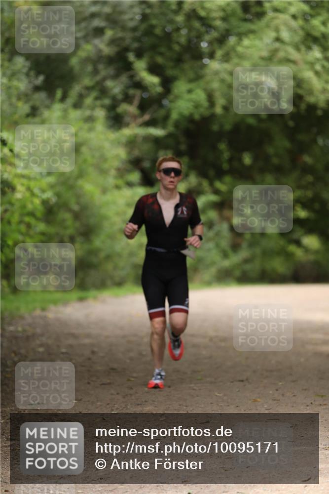 30.08.2026 - Elbe Triathlon Hamburg Antke Förster http://msf.ph/oto/10095171 30.08.2026 09:50:00 Laufen  meine-sportfotos.de