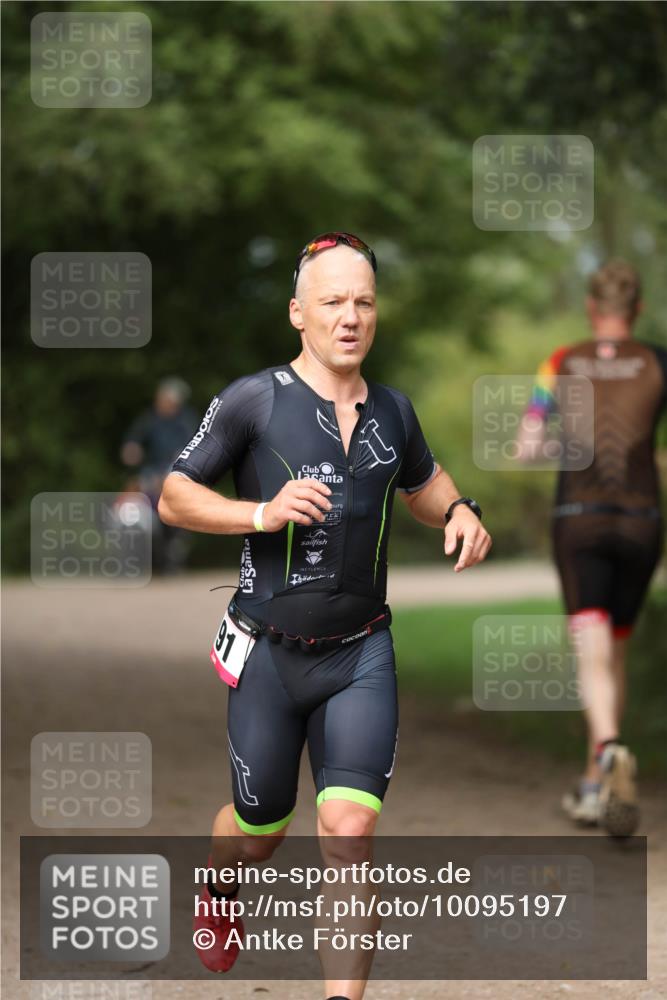 30.08.2026 - Elbe Triathlon Hamburg Antke Förster http://msf.ph/oto/10095197 30.08.2026 09:51:58 Laufen  meine-sportfotos.de