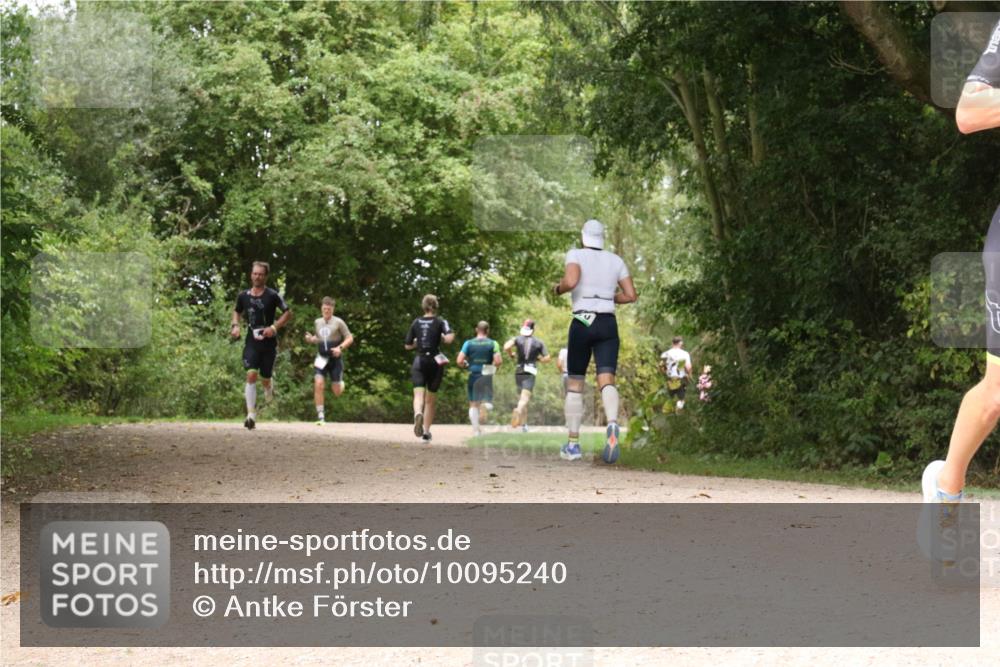 30.08.2026 - Elbe Triathlon Hamburg Antke Förster http://msf.ph/oto/10095240 30.08.2026 10:01:28 Laufen  meine-sportfotos.de