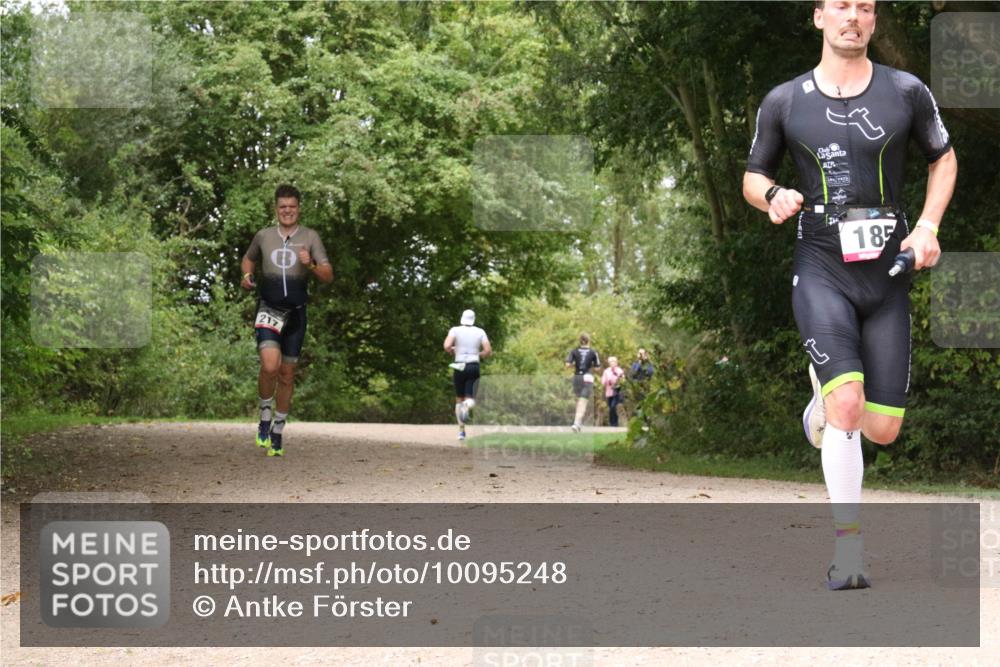 30.08.2026 - Elbe Triathlon Hamburg Antke Förster http://msf.ph/oto/10095248 30.08.2026 10:01:34 Laufen 217, 18 meine-sportfotos.de