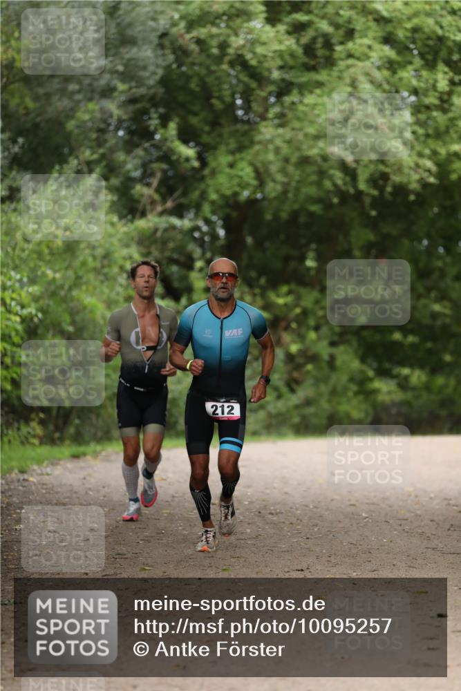 30.08.2026 - Elbe Triathlon Hamburg Antke Förster http://msf.ph/oto/10095257 30.08.2026 09:54:12 Laufen 212 meine-sportfotos.de