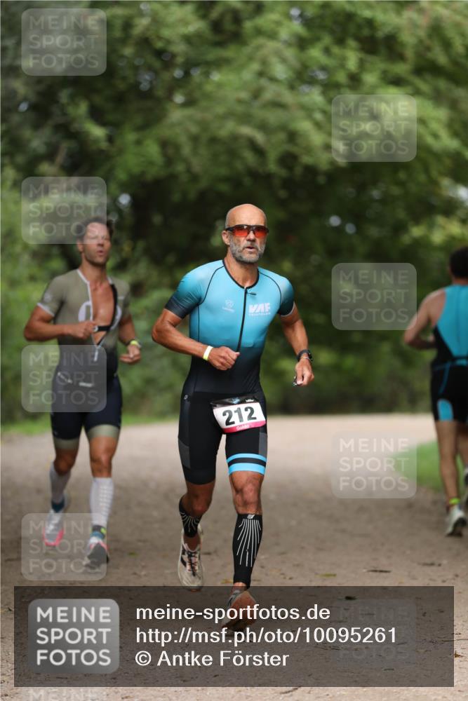 30.08.2026 - Elbe Triathlon Hamburg Antke Förster http://msf.ph/oto/10095261 30.08.2026 09:54:13 Laufen 212 meine-sportfotos.de