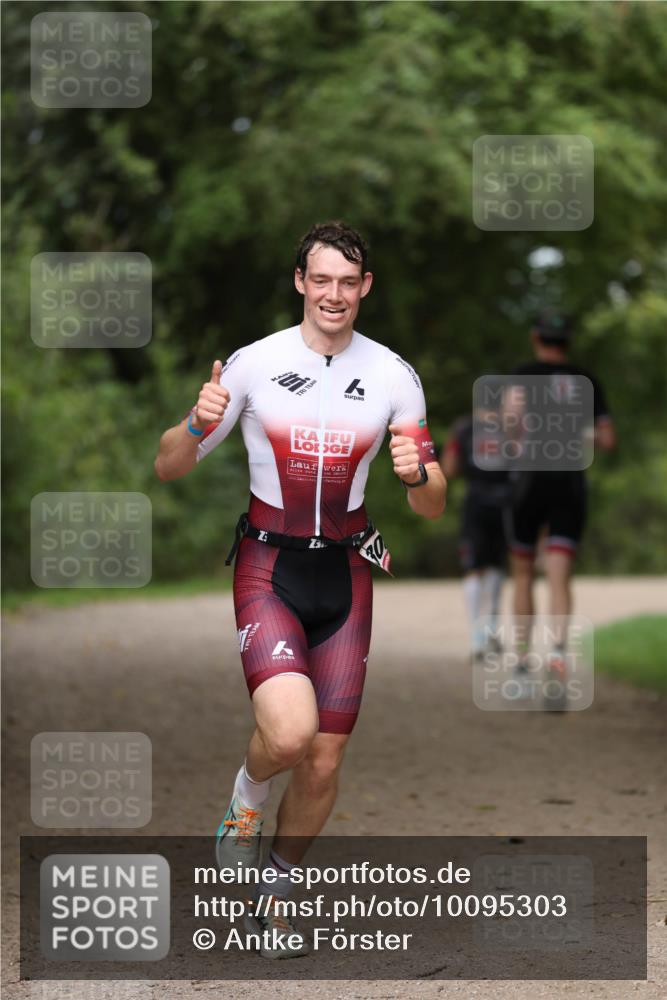 30.08.2026 - Elbe Triathlon Hamburg Antke Förster http://msf.ph/oto/10095303 30.08.2026 09:54:58 Laufen  meine-sportfotos.de