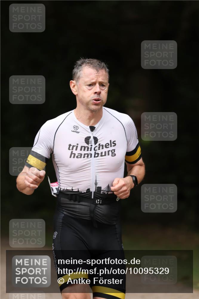 30.08.2026 - Elbe Triathlon Hamburg Antke Förster http://msf.ph/oto/10095329 30.08.2026 09:55:41 Laufen  meine-sportfotos.de