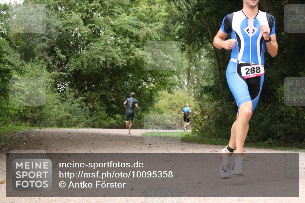 30.08.2026 - Elbe Triathlon Hamburg Antke Förster http://msf.ph/oto/10095358 30.08.2026 10:04:41 Laufen 288 meine-sportfotos.de