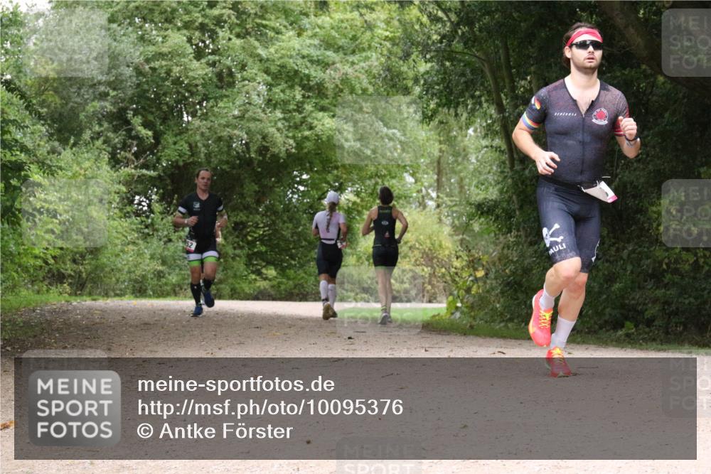 30.08.2026 - Elbe Triathlon Hamburg Antke Förster http://msf.ph/oto/10095376 30.08.2026 10:05:18 Laufen 52 meine-sportfotos.de