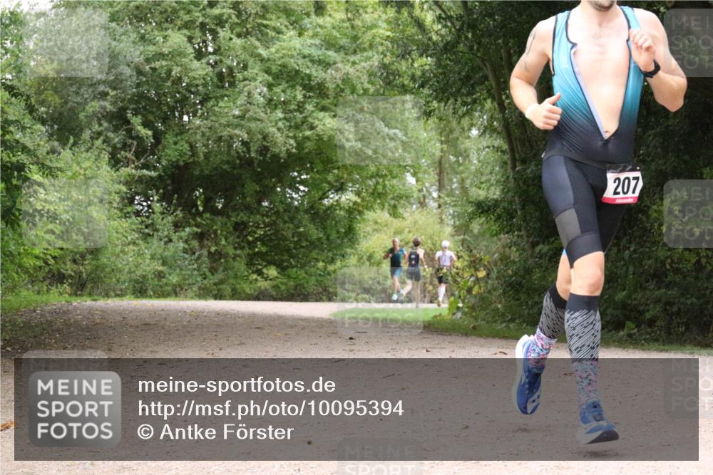 30.08.2026 - Elbe Triathlon Hamburg Antke Förster http://msf.ph/oto/10095394 30.08.2026 10:05:26 Laufen 207 meine-sportfotos.de
