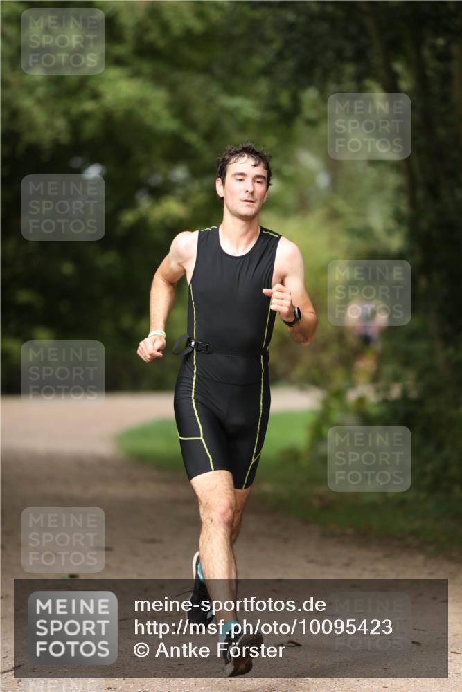 30.08.2026 - Elbe Triathlon Hamburg Antke Förster http://msf.ph/oto/10095423 30.08.2026 09:57:27 Laufen  meine-sportfotos.de