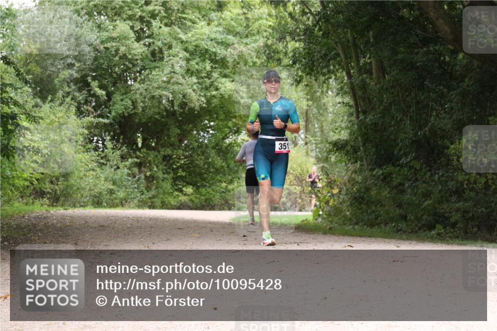 30.08.2026 - Elbe Triathlon Hamburg Antke Förster http://msf.ph/oto/10095428 30.08.2026 10:06:05 Laufen 351 meine-sportfotos.de