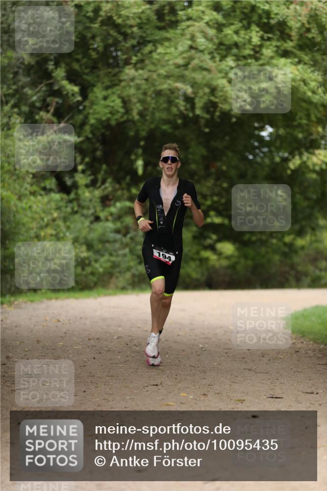 30.08.2026 - Elbe Triathlon Hamburg Antke Förster http://msf.ph/oto/10095435 30.08.2026 09:58:11 Laufen 194 meine-sportfotos.de