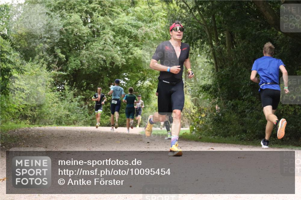 30.08.2026 - Elbe Triathlon Hamburg Antke Förster http://msf.ph/oto/10095454 30.08.2026 10:06:25 Laufen 20 meine-sportfotos.de
