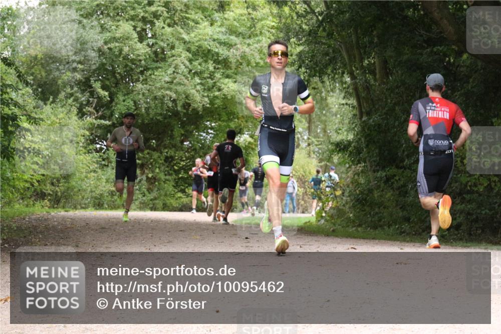 30.08.2026 - Elbe Triathlon Hamburg Antke Förster http://msf.ph/oto/10095462 30.08.2026 10:06:32 Laufen  meine-sportfotos.de