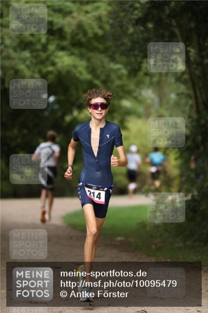 30.08.2026 - Elbe Triathlon Hamburg Antke Förster http://msf.ph/oto/10095479 30.08.2026 09:59:15 Laufen 214 meine-sportfotos.de