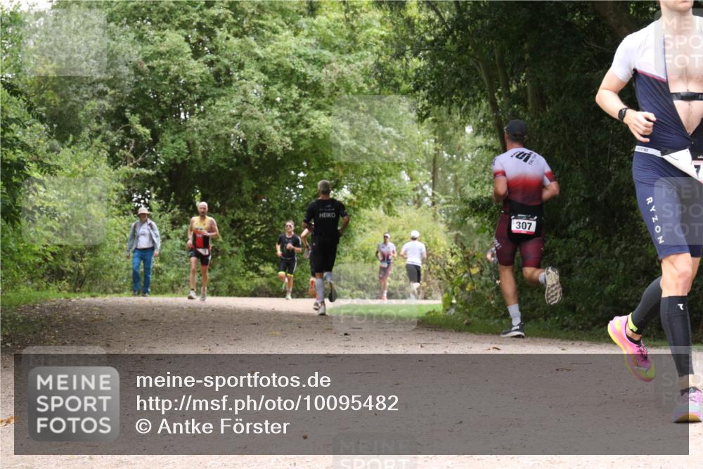 30.08.2026 - Elbe Triathlon Hamburg Antke Förster http://msf.ph/oto/10095482 30.08.2026 10:06:45 Laufen 307 meine-sportfotos.de