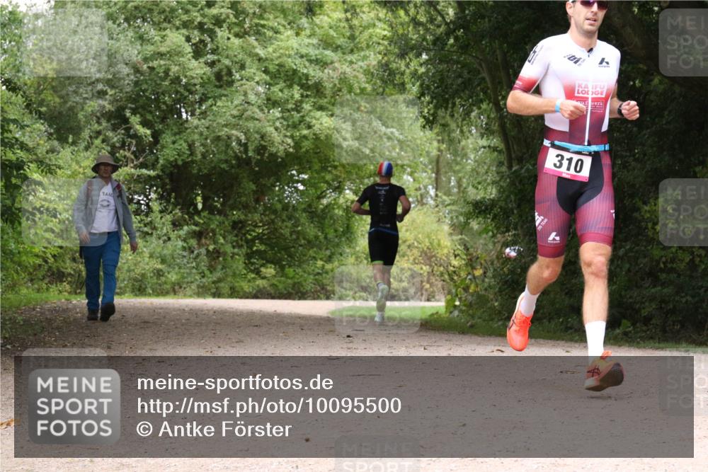 30.08.2026 - Elbe Triathlon Hamburg Antke Förster http://msf.ph/oto/10095500 30.08.2026 10:06:57 Laufen 310 meine-sportfotos.de