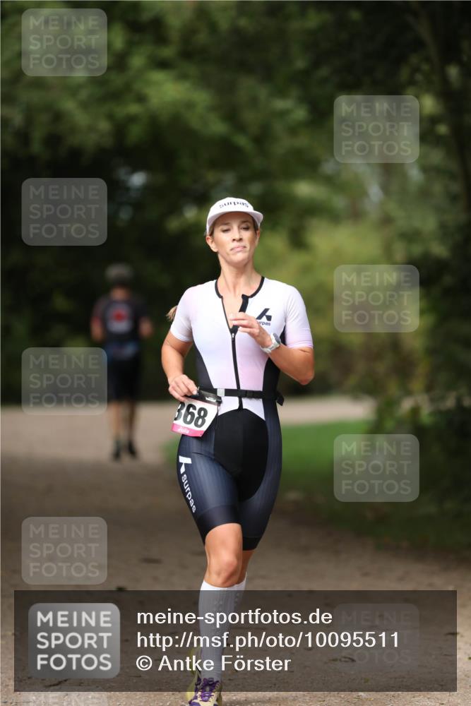 30.08.2026 - Elbe Triathlon Hamburg Antke Förster http://msf.ph/oto/10095511 30.08.2026 10:00:46 Laufen 368 meine-sportfotos.de