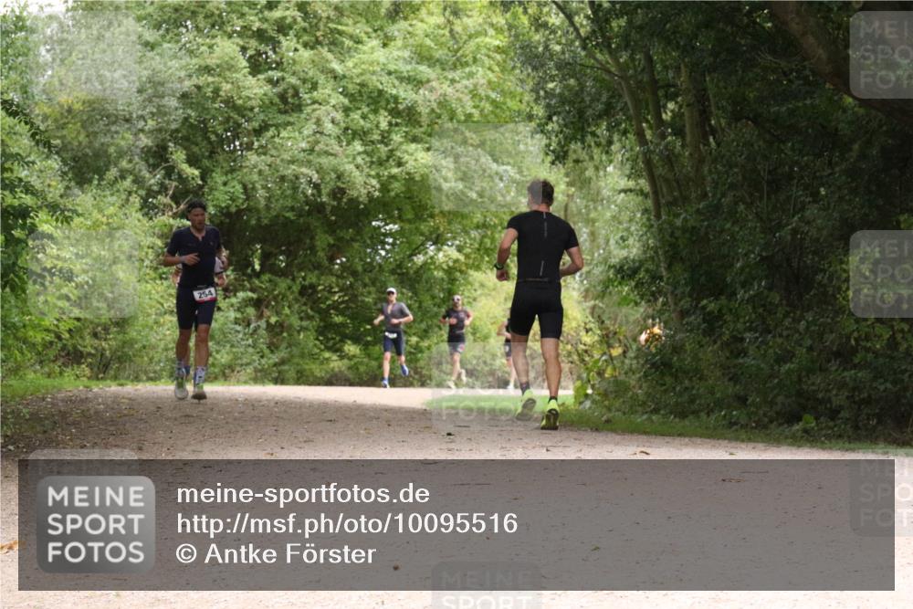 30.08.2026 - Elbe Triathlon Hamburg Antke Förster http://msf.ph/oto/10095516 30.08.2026 10:07:37 Laufen 254 meine-sportfotos.de