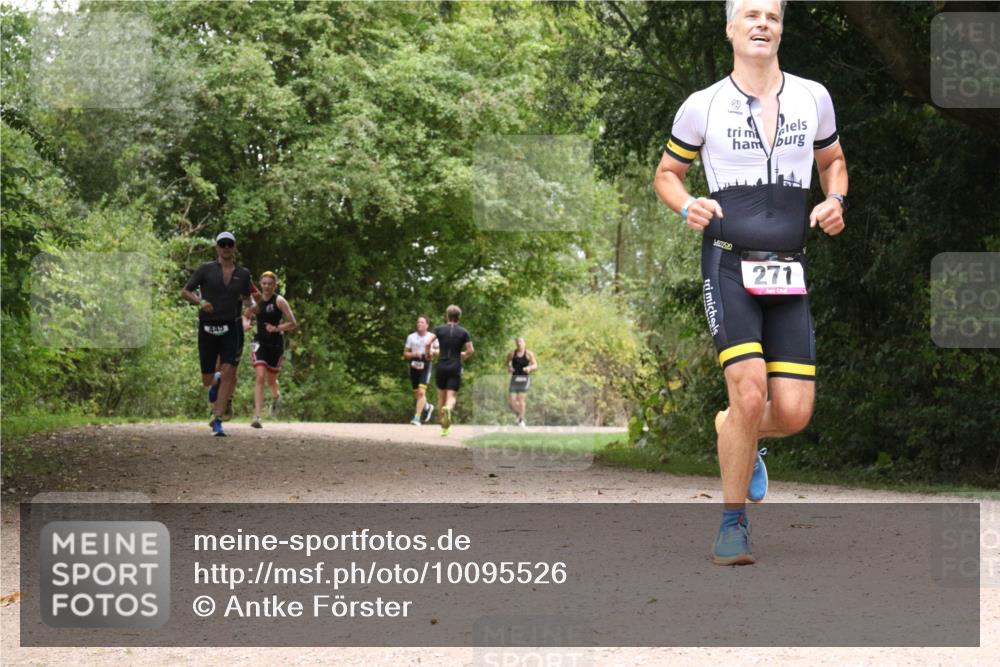30.08.2026 - Elbe Triathlon Hamburg Antke Förster http://msf.ph/oto/10095526 30.08.2026 10:07:44 Laufen 445, 271 meine-sportfotos.de