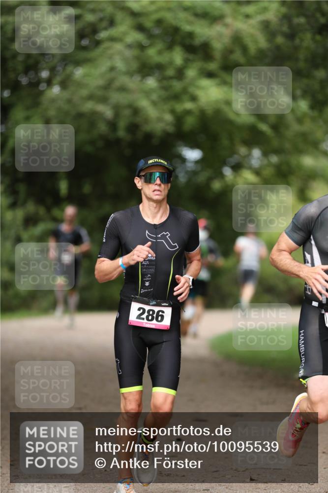 30.08.2026 - Elbe Triathlon Hamburg Antke Förster http://msf.ph/oto/10095539 30.08.2026 10:01:27 Laufen 286 meine-sportfotos.de