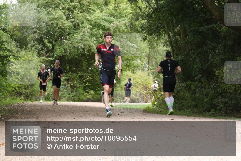 30.08.2026 - Elbe Triathlon Hamburg Antke Förster http://msf.ph/oto/10095554 30.08.2026 10:08:00 Laufen  meine-sportfotos.de