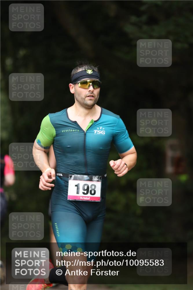 30.08.2026 - Elbe Triathlon Hamburg Antke Förster http://msf.ph/oto/10095583 30.08.2026 10:02:25 Laufen 114, 198 meine-sportfotos.de