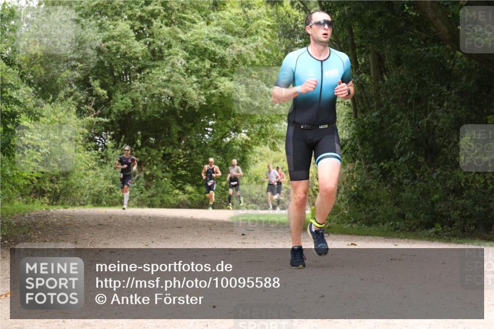 30.08.2026 - Elbe Triathlon Hamburg Antke Förster http://msf.ph/oto/10095588 30.08.2026 10:08:19 Laufen  meine-sportfotos.de