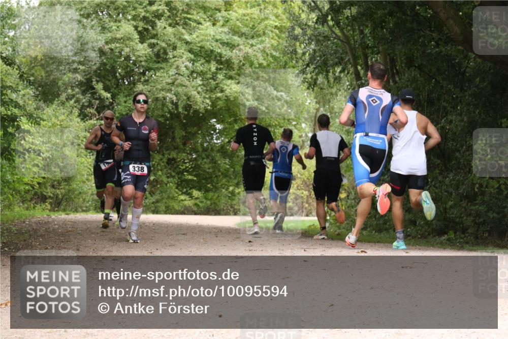 30.08.2026 - Elbe Triathlon Hamburg Antke Förster http://msf.ph/oto/10095594 30.08.2026 10:08:26 Laufen 338 meine-sportfotos.de