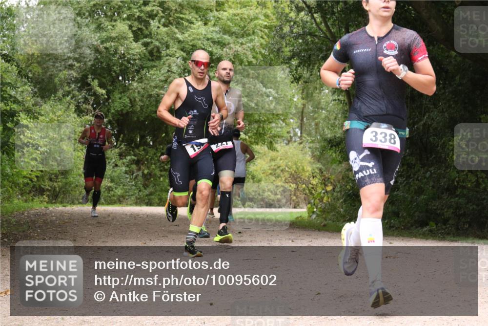 30.08.2026 - Elbe Triathlon Hamburg Antke Förster http://msf.ph/oto/10095602 30.08.2026 10:08:29 Laufen 241, 338 meine-sportfotos.de