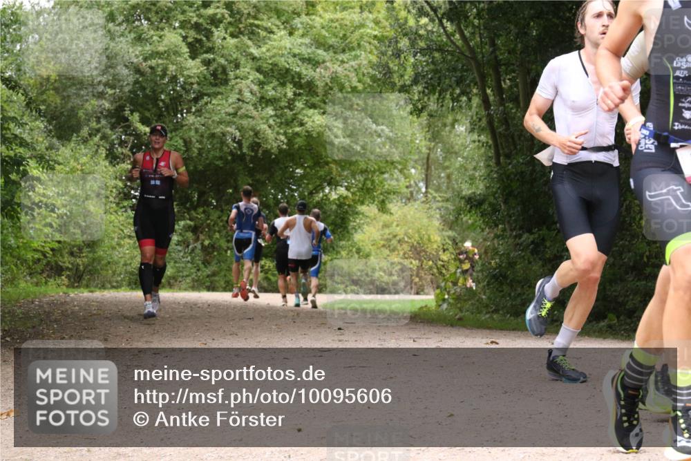 30.08.2026 - Elbe Triathlon Hamburg Antke Förster http://msf.ph/oto/10095606 30.08.2026 10:08:30 Laufen  meine-sportfotos.de