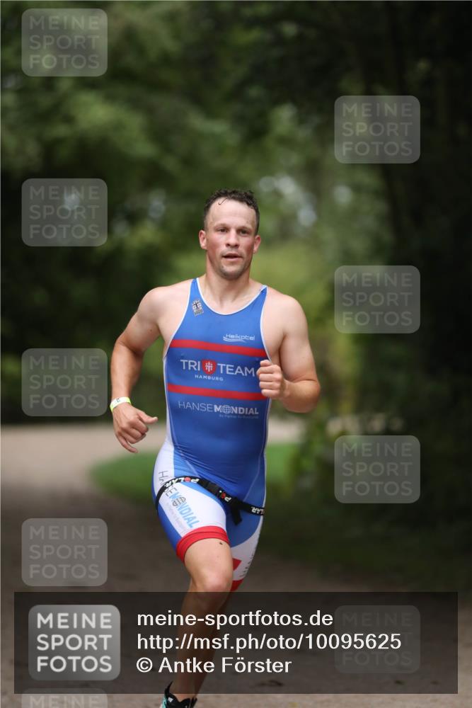 30.08.2026 - Elbe Triathlon Hamburg Antke Förster http://msf.ph/oto/10095625 30.08.2026 10:03:47 Laufen  meine-sportfotos.de