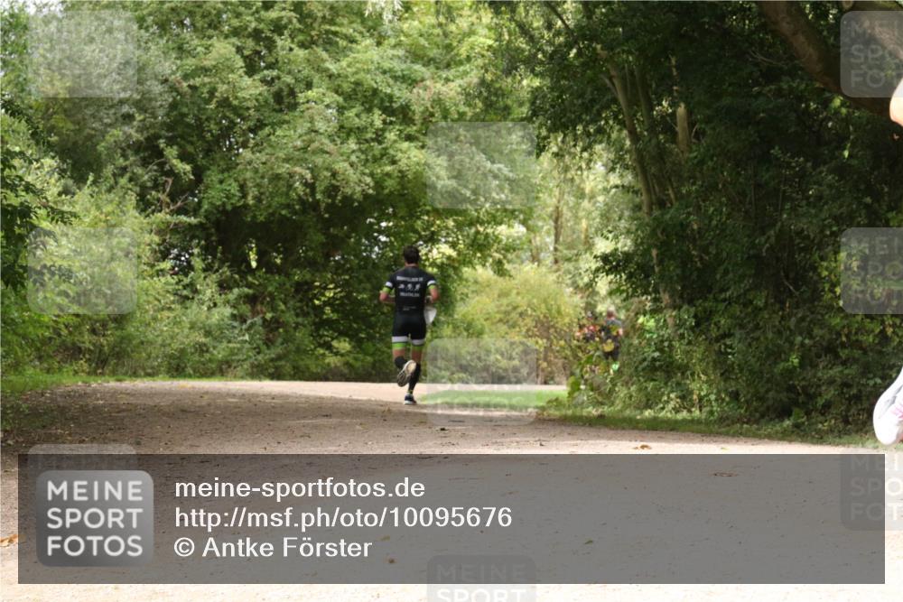 30.08.2026 - Elbe Triathlon Hamburg Antke Förster http://msf.ph/oto/10095676 30.08.2026 10:09:51 Laufen  meine-sportfotos.de